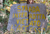 20071105_142635 Cartello di strada interrotta sul tracciolino.jpg